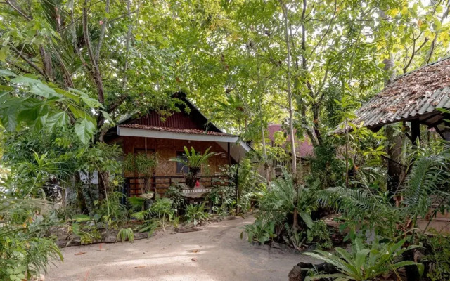 ZEN Rooms Garden Beach Siargao