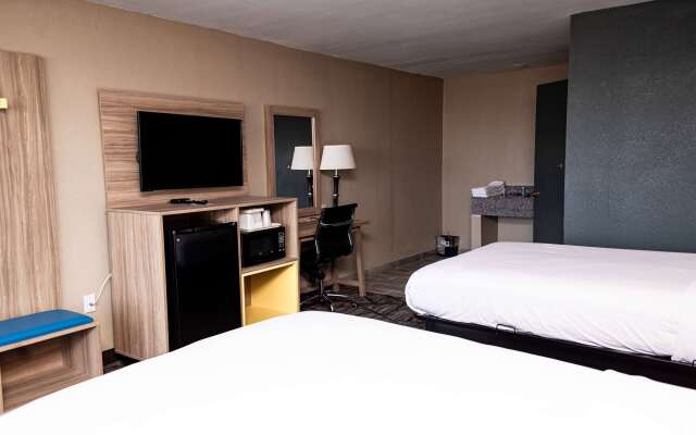 Days Inn by Wyndham Batesville AR