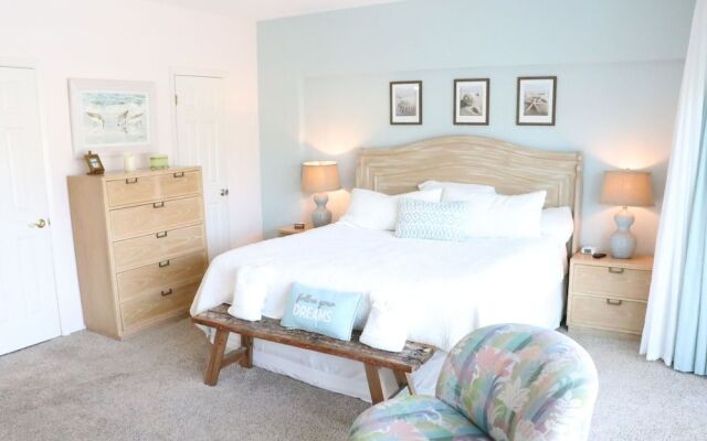 Jamaica Royale T63 - 2 Br Condo