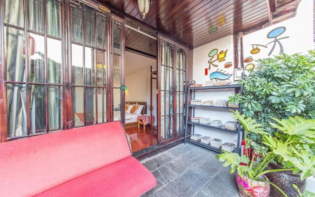 Lijiang Family And Hostel Inn