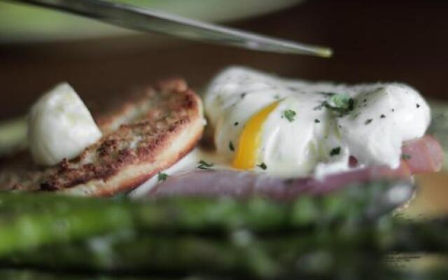 The House at Seven Oaks