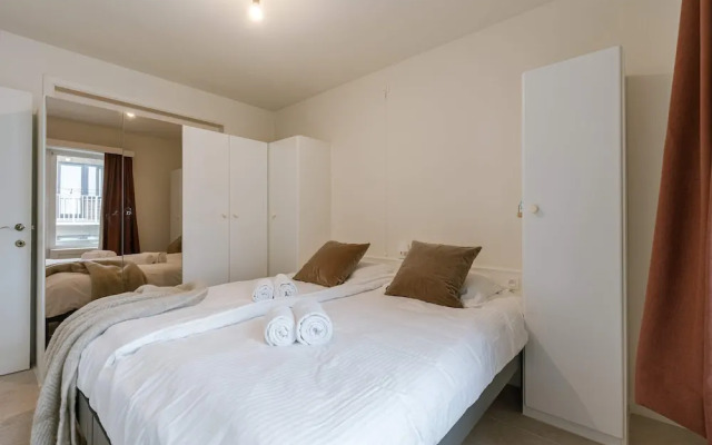 Charming art Deco Apartment With Harbor Views in Blankenberge