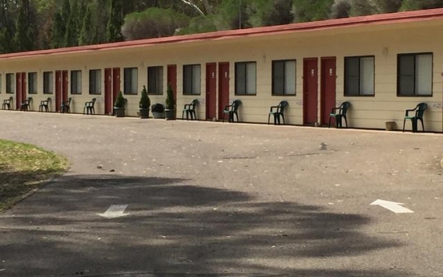 Wagon Wheel Motel