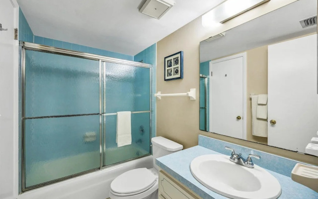 6415 Midnight Pass Road Unit 304