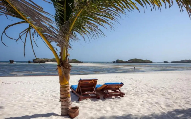 Seven Islands Resort