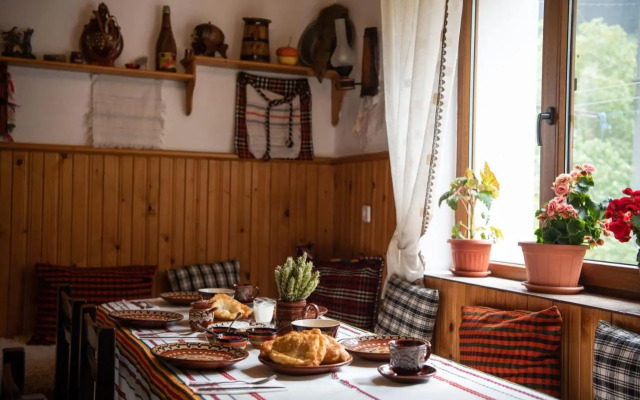 Guest House Rossy