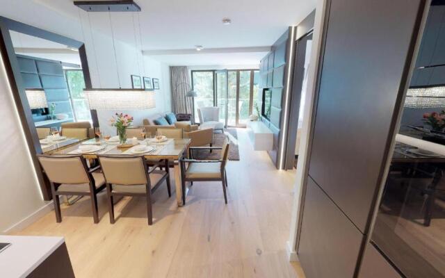 White Pearl Apartment 2.05
