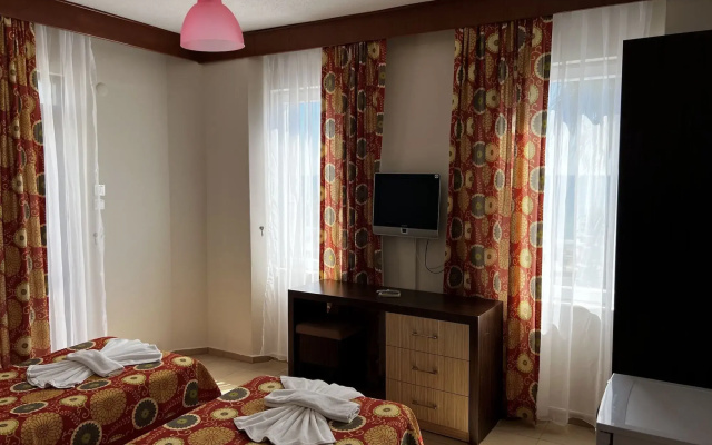 Rosella Hotels