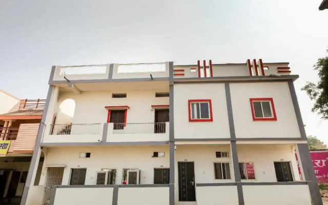 Relax Home Stay by OYO Rooms