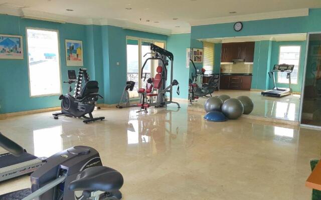 Roosseno Plaza Serviced Apartment