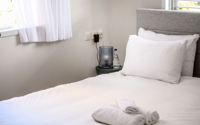 Spacious & Bright 3BR Apt with City View