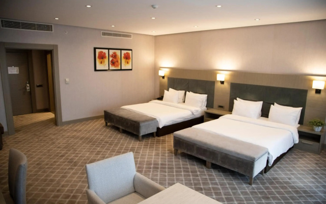 Hilly Hotel