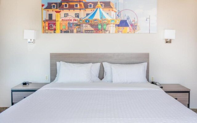 Clarion Pointe Galveston Seawall