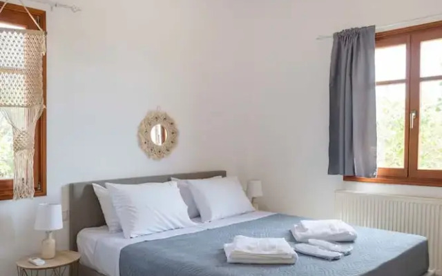 Theodora s Suite in Agios Charalampos