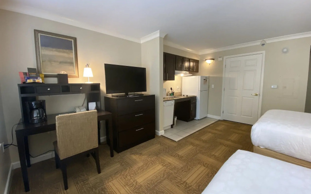 Staybridge Suites Savannah Historic District by IHG