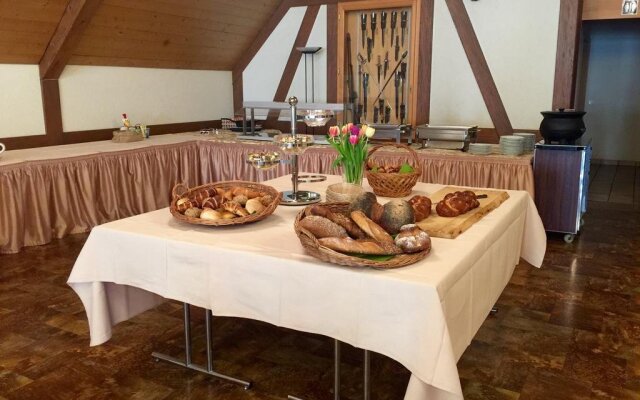 Gasthof zum roten Thurm