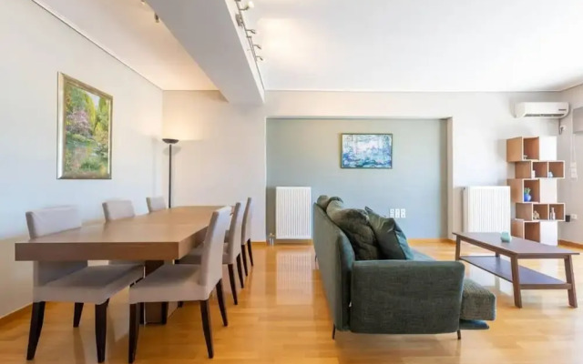 Petralona Dazzling top Floor 2BD AP