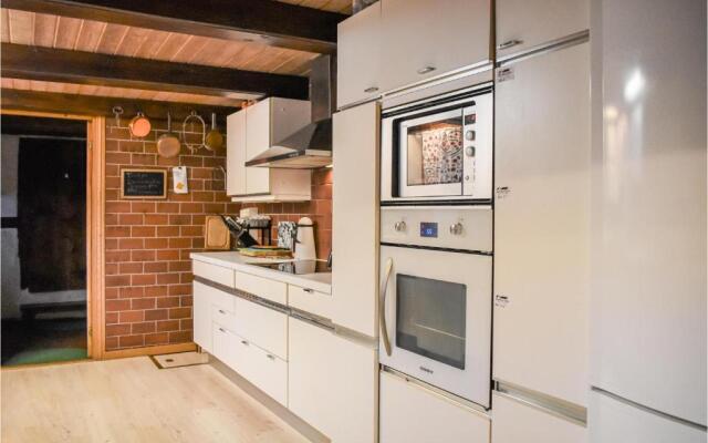 Nice Home In Annelv With 4 Bedrooms And Wifi