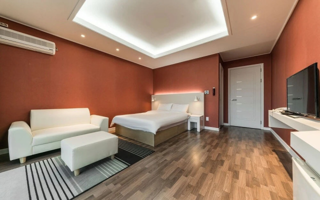 Yangyang See Star Donghae