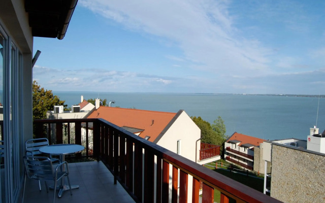 Echo Residence All Suite Hotel
