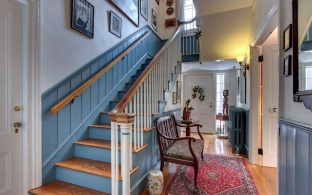 Hawthorne Inn