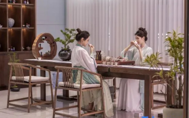 Moshang Qingya Hotel (Yining Development Zone Railway Station Branch)