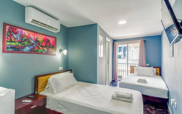 SL Hostel Marbella