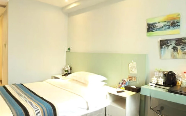 Hongtu Royal Business Hotel