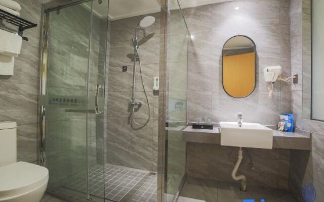 Xidiya Business Hotel (Yichun Drum Tower Pedestrian Street Runda International)