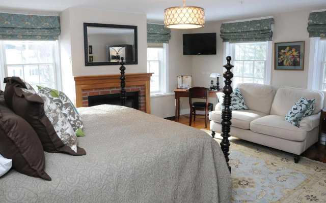 The Lyme Inn