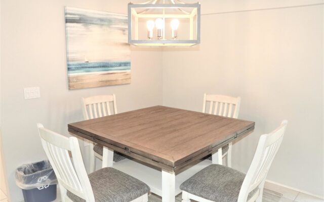 Jamaica Royale T23 - 2 Br Condo