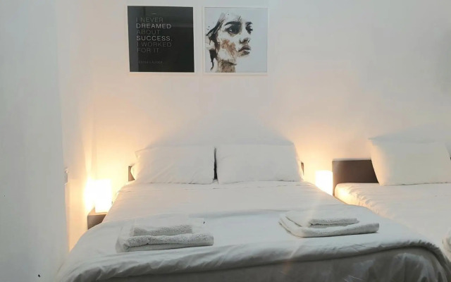 Superla Luxury Apartment (Breakbooking-Cy)