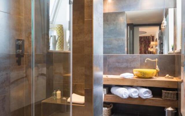 Beach Apartment Pop Up Living