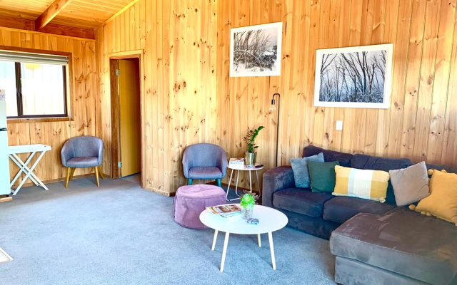 No43 Studio apartment – Guest Rooms – Tawonga South