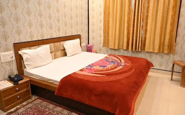 Hotel Awadh Vilas