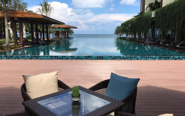 Dusit Princess Moonrise Beach Resort