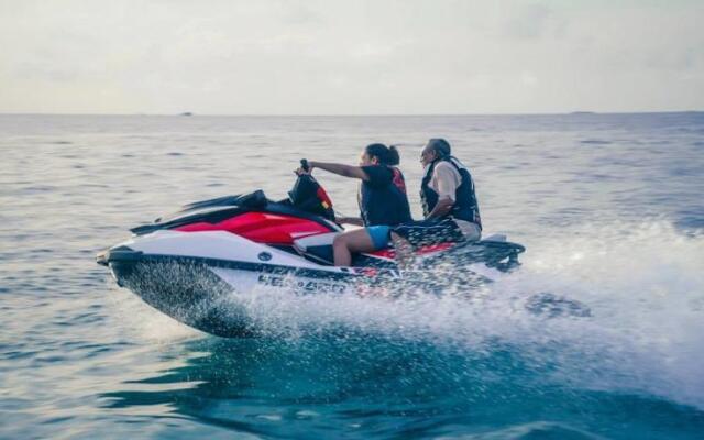 SeaHouse TopDeck Hotel Maldives