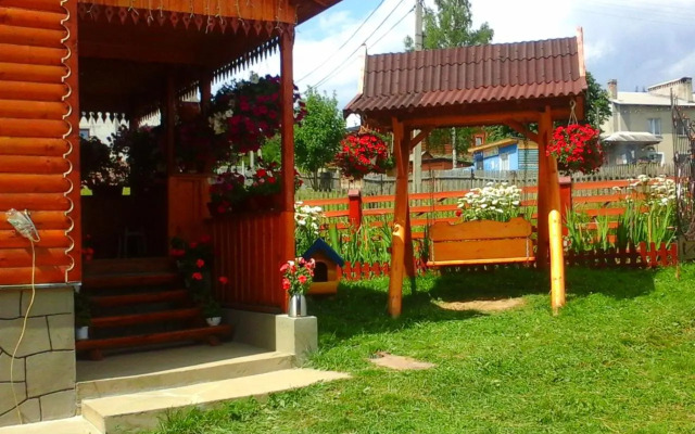 Romashka Guest House