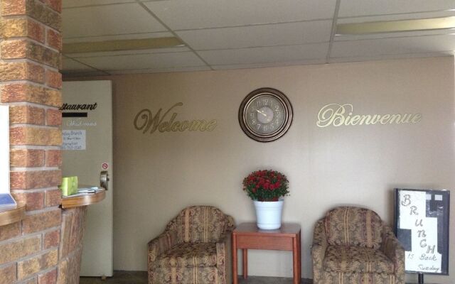 Sturgeon River Inn & Restaurant