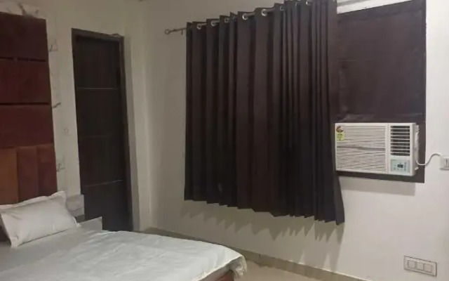 Pop 700211 Hotel Jihaan Plaza