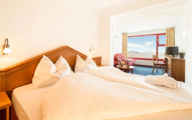 Glacier Hotel Grawand