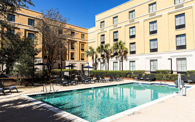 Hampton Inn Charleston - Daniel Island