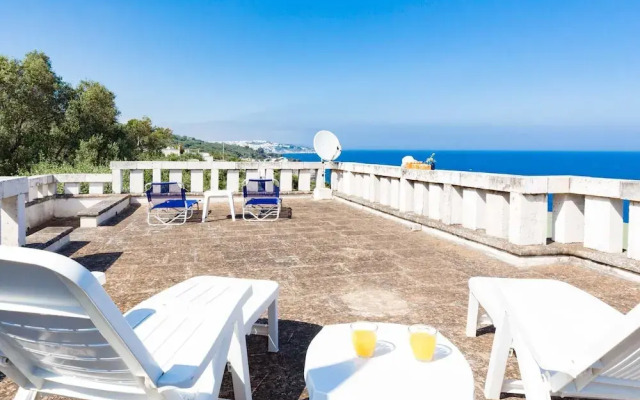 And001 in Andrano With 4 Bedrooms and 2 Bathrooms