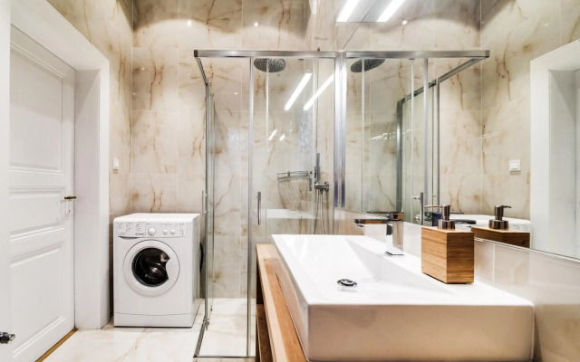 Charles Bridge - 3 bedroom Apartment - Old Town