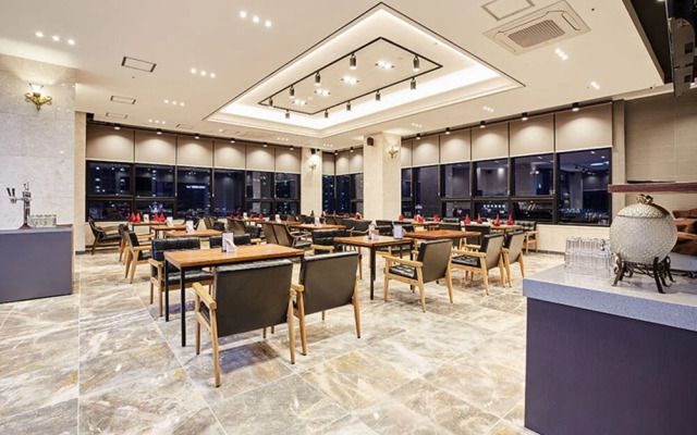 Noble Stay Hotel