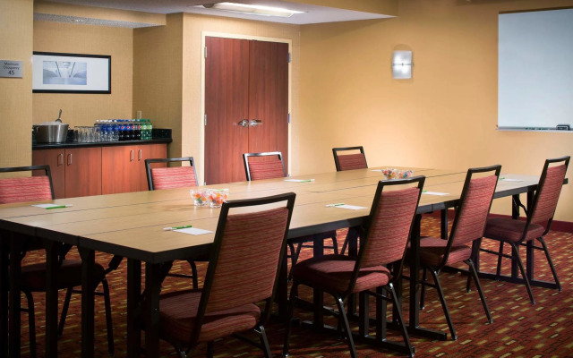 Courtyard Melbourne West