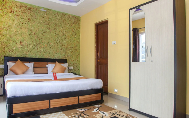 OYO 10673 Time Palace Residency