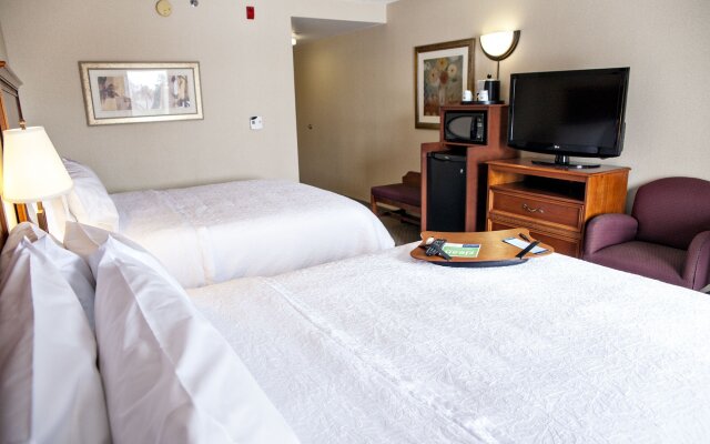 Kitchener Inn & Suites