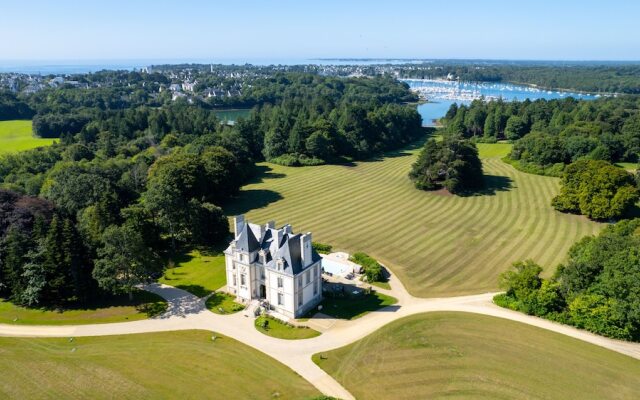 Chateau Les Garennes