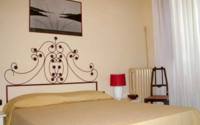 House With 3 Bedrooms in Lucca, With Enclosed Garden and Wifi Near the Beach - Hotel in 卢卡 - Photo 3